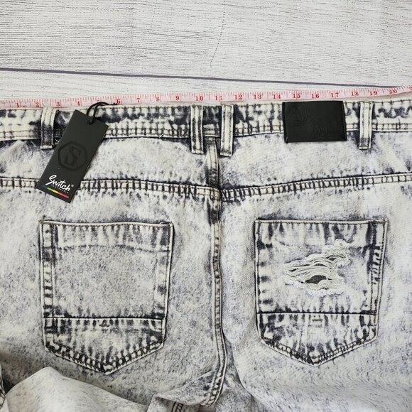 Men’s Distressed Gray Denim Shorts With Pink Paint Splatter Big and Tall - Picture 12 of 14